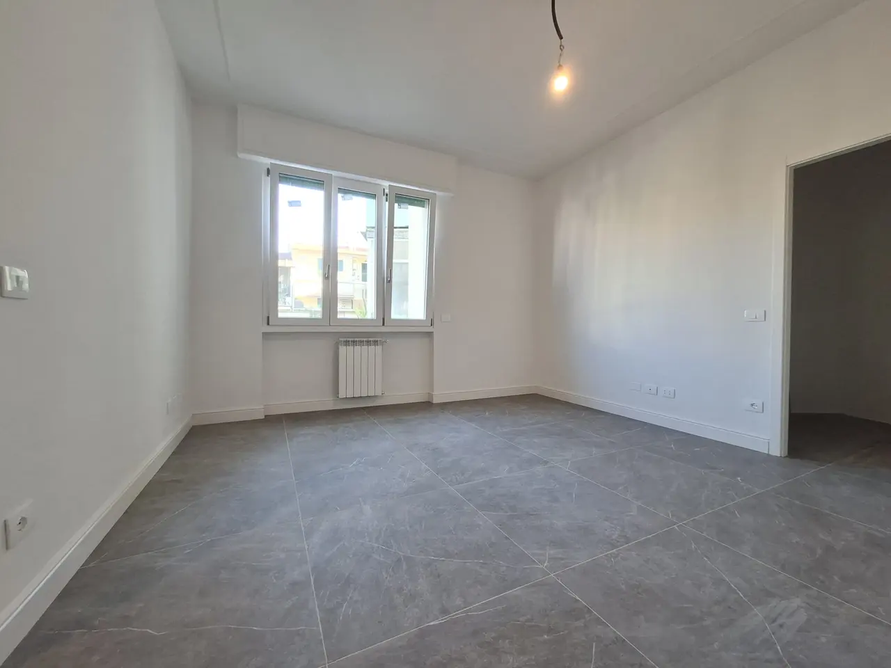 BILOCALE RISTRUTTURATO CON BALCONE